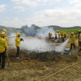 El dia 6 de juliol 21 vehicles d’extinció i 54 voluntaris van participar en unes pràctiques amb foc  real que es van fer al municipi de Font-rubí. Es tractava de […]
